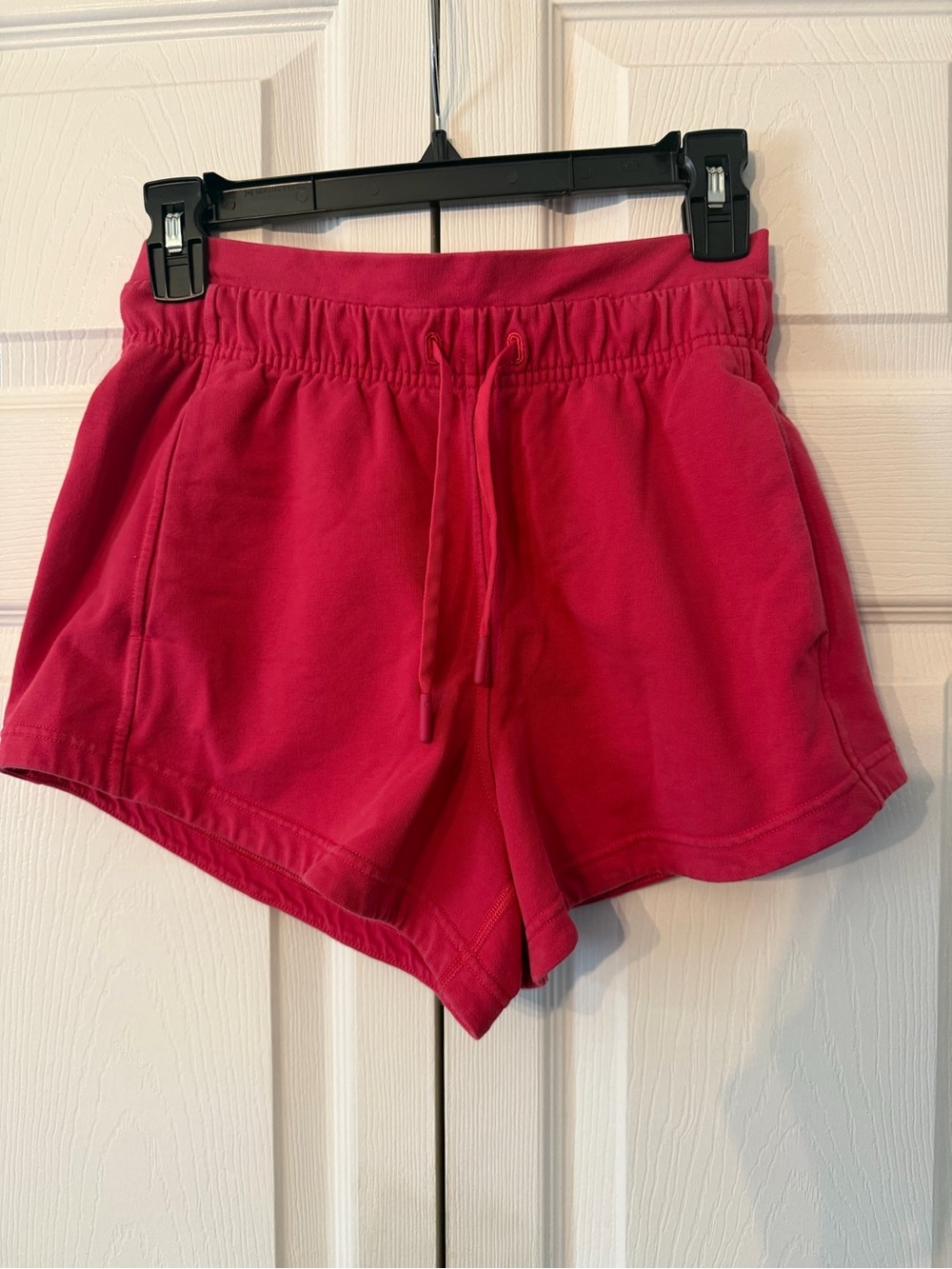 lululemon Women's Drawstring Athletic Shorts - Red